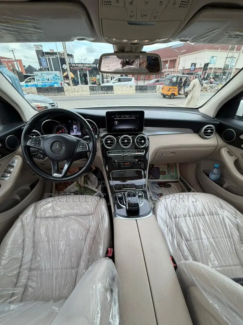 Mercedes-Benz GLC-Class 2017 White