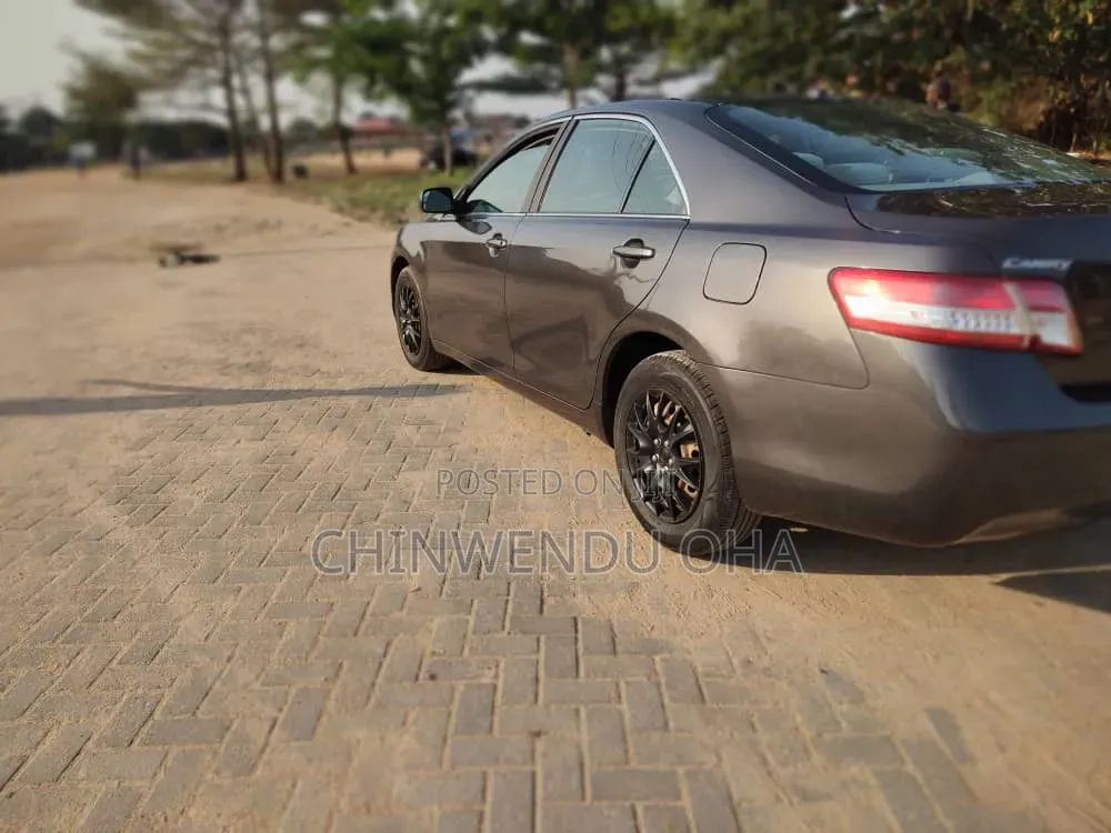 Toyota Camry 2010 Gray