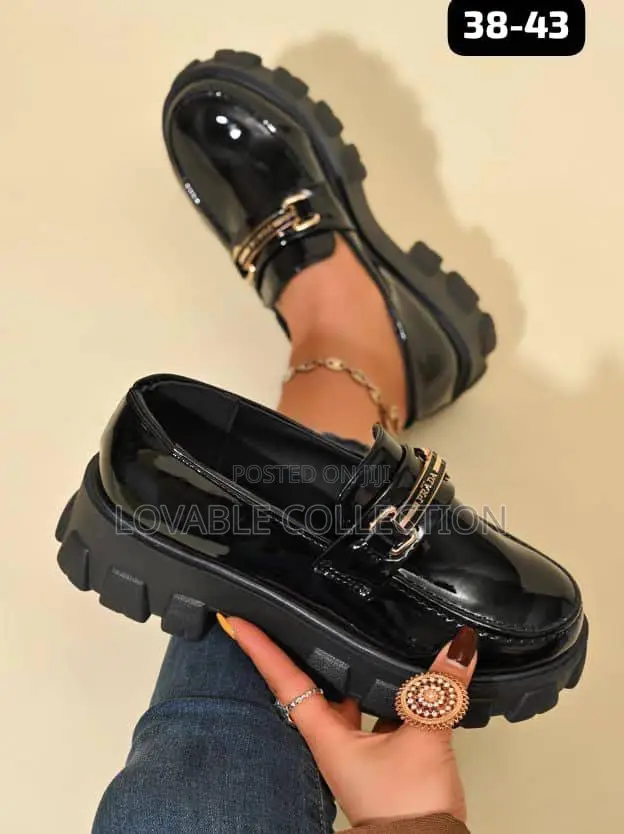 Olivia Fan Chunky Platform Loafers
