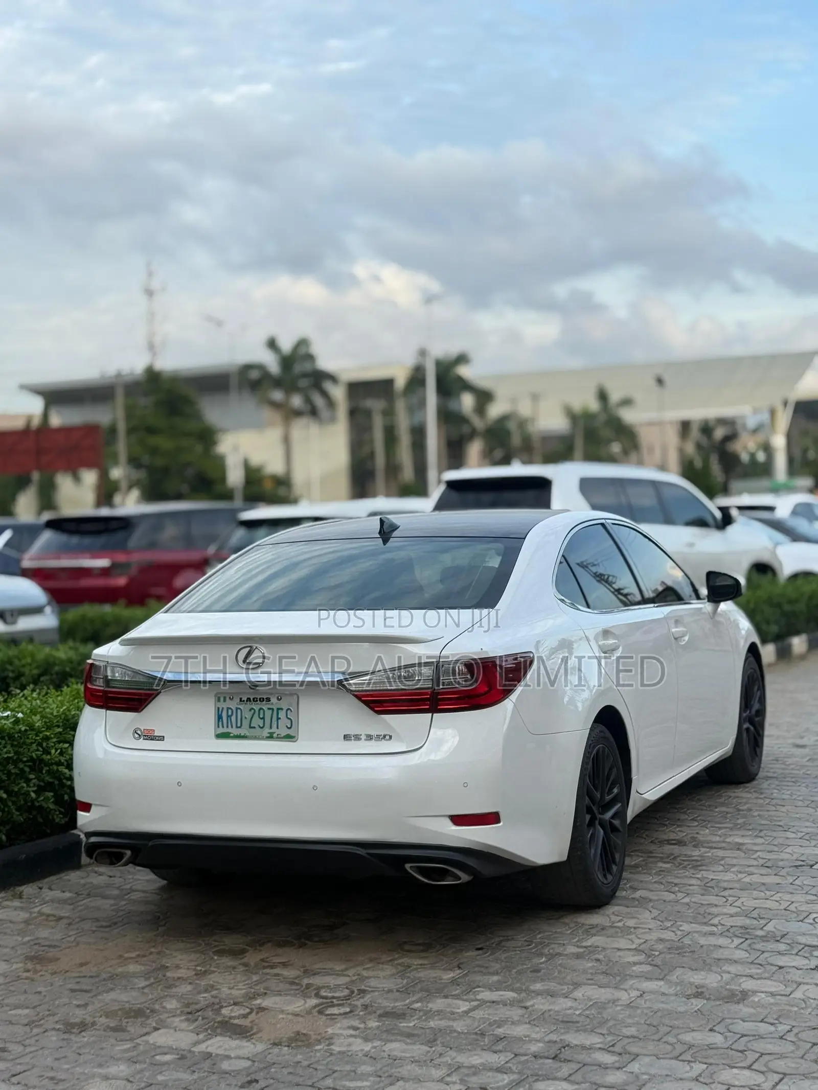 Lexus ES 2016 White