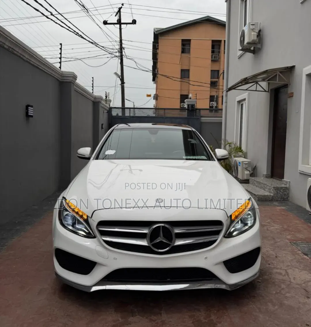 Mercedes-Benz C400 4Matic AWD Sedan (3.0L V6 7A) 2015 White