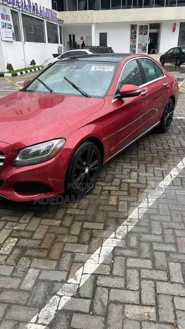 Mercedes-Benz C300 2016 Red