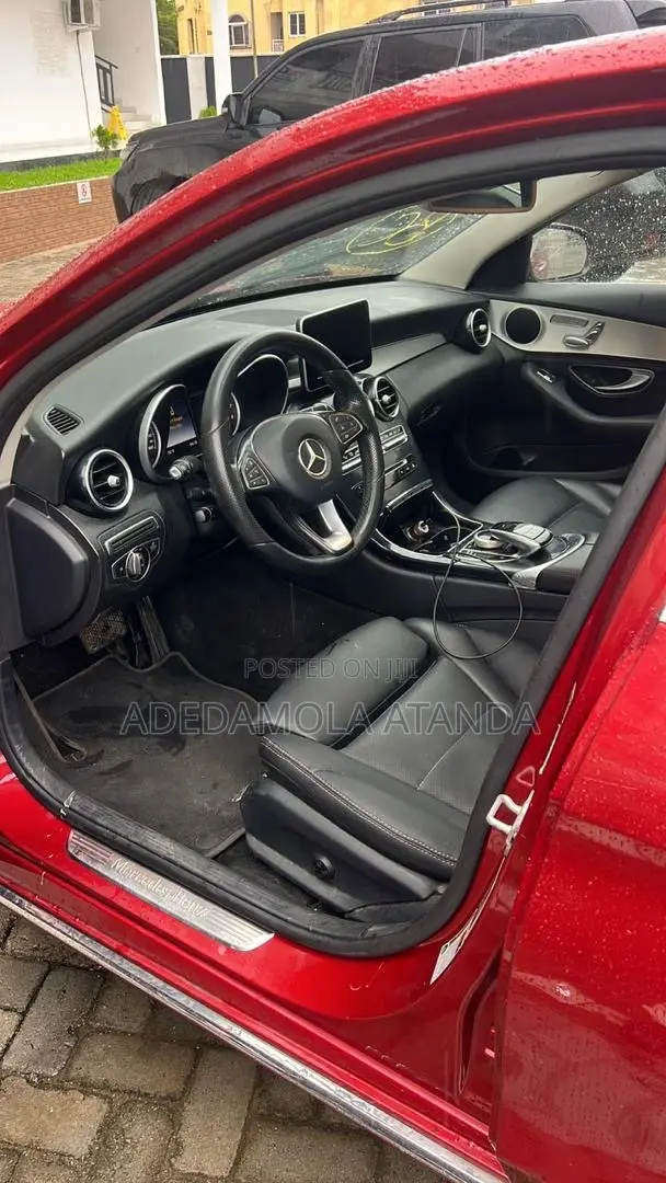 Mercedes-Benz C300 2016 Red