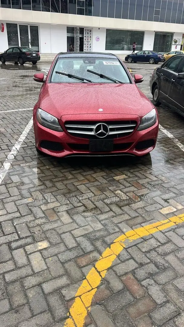 Mercedes-Benz C300 2016 Red