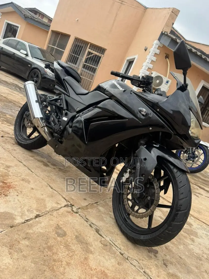 Kawasaki Bike 2017 Black
