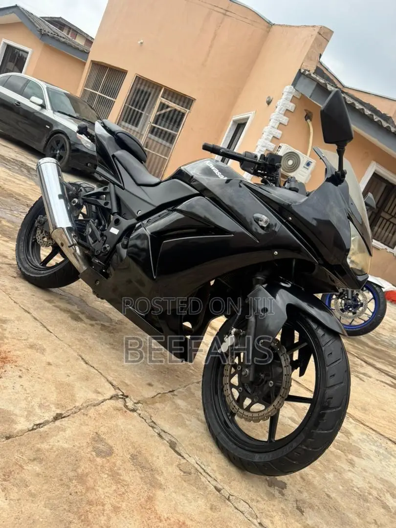 Kawasaki Bike 2017 Black