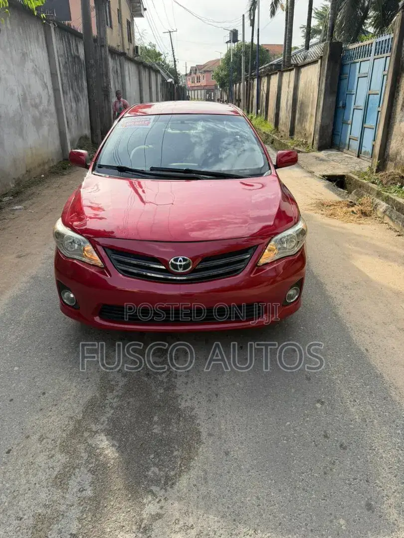 Toyota Corolla LE 4dr Sedan (1.8L 4cyl 4A) 2012 Red