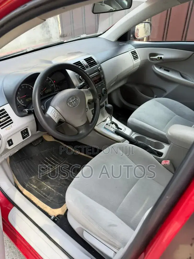Toyota Corolla LE 4dr Sedan (1.8L 4cyl 4A) 2012 Red