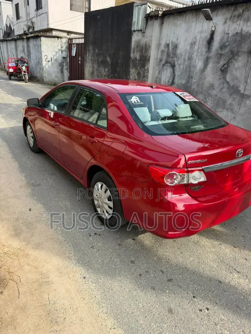 Toyota Corolla LE 4dr Sedan (1.8L 4cyl 4A) 2012 Red
