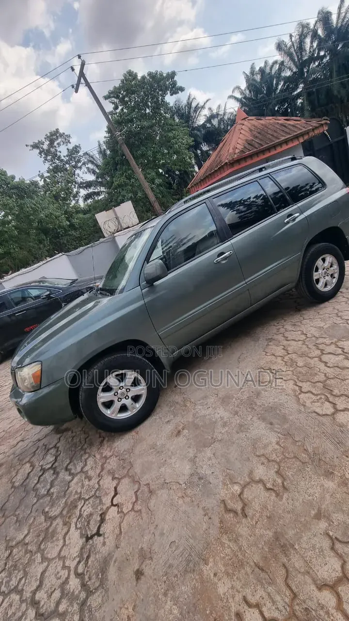 Toyota Highlander 2006 Blue