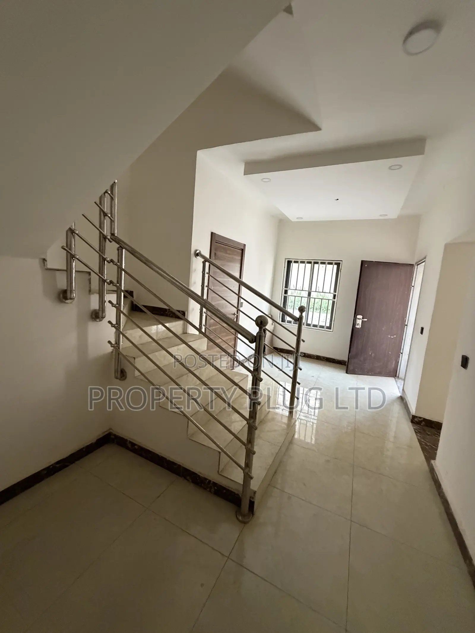 5bdrm Townhouse/Terrace in Mabushi for sale