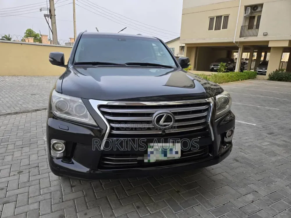 Lexus LX 570 (5 seats) AWD 2015 Black