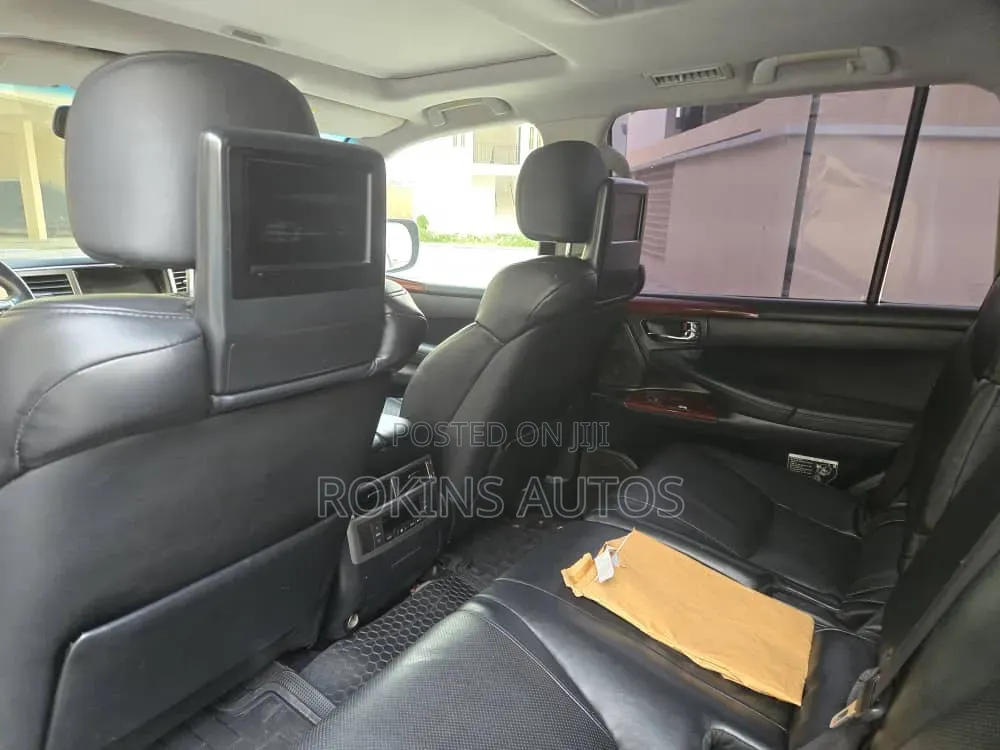 Lexus LX 570 (5 seats) AWD 2015 Black