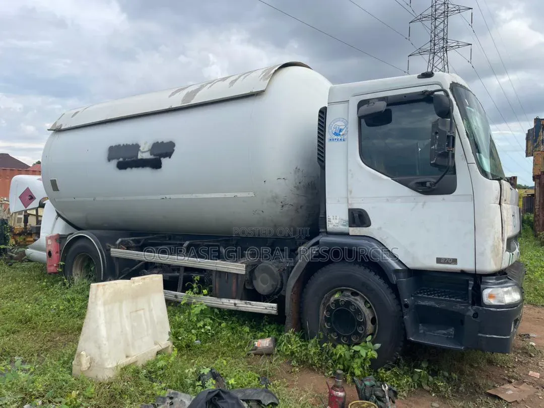 Reg. 10tonnes Renault LPG Bobtail