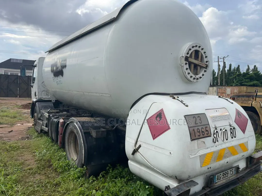 Reg. 10tonnes Renault LPG Bobtail