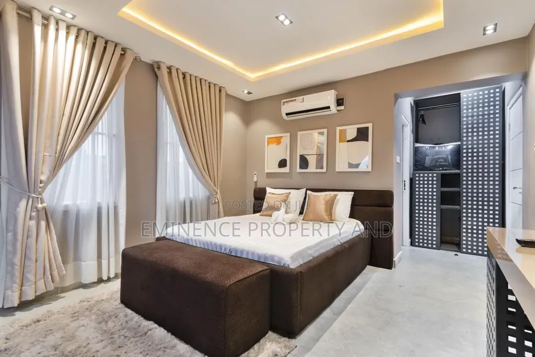 Furnished 2bdrm Apartment in Lekki Phase 1 for rent