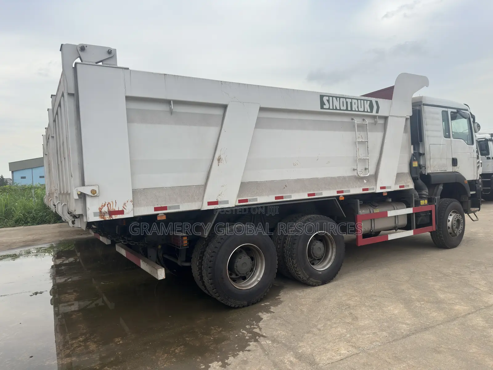Brand New Howo 2026 Tippet Truck - 10 Tyres ( White)