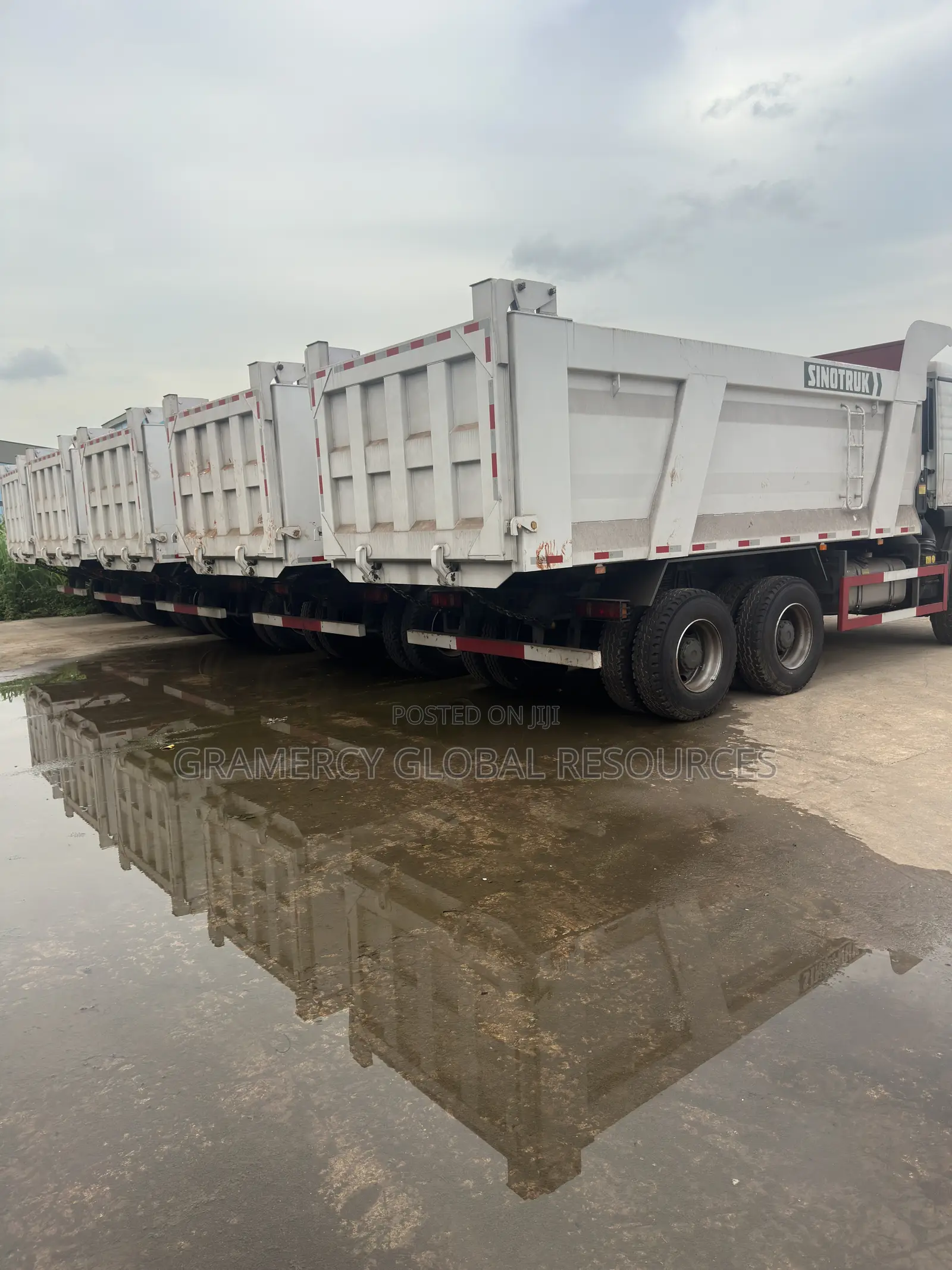 Brand New Howo 2026 Tippet Truck - 10 Tyres ( White)