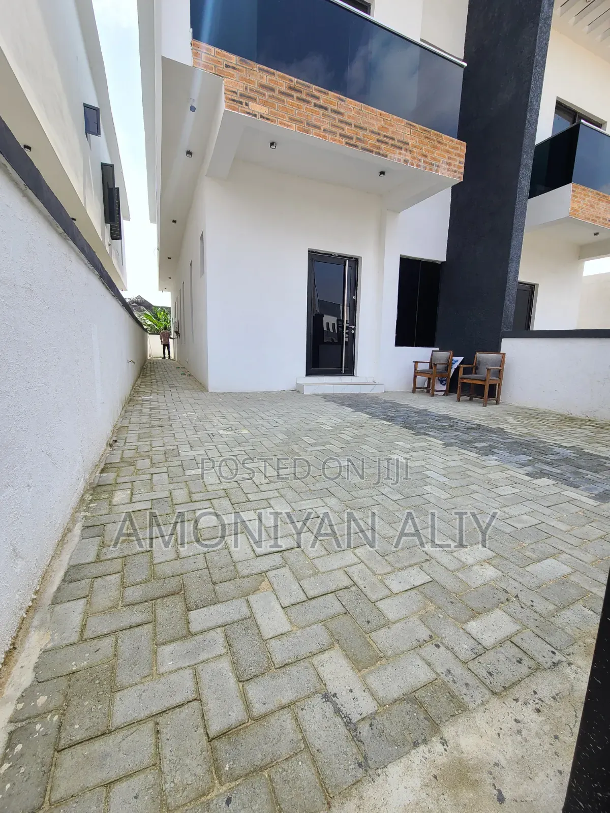 4bdrm Duplex in Lekki Scheme2 Built, VGC / Ajah for sale