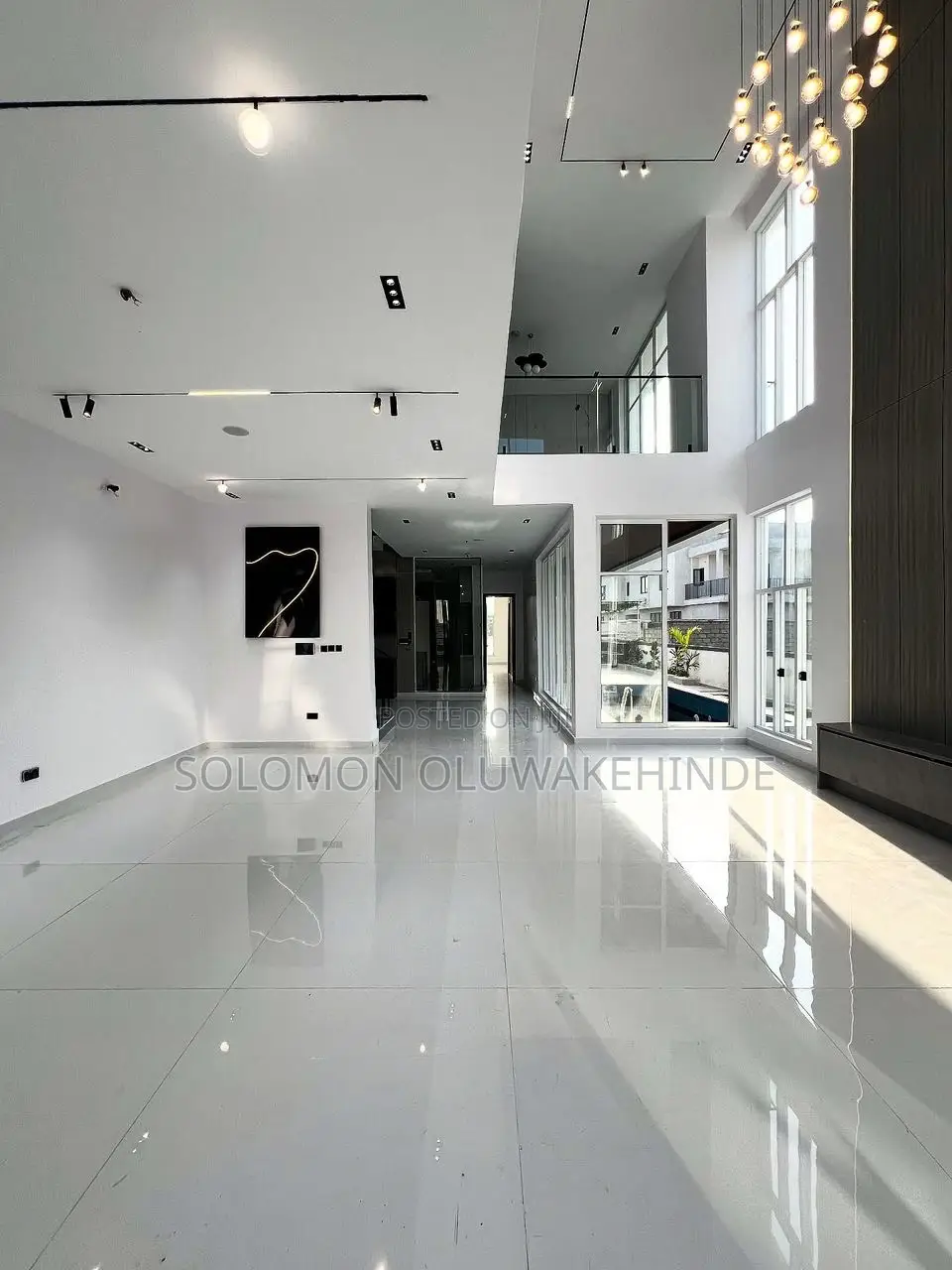 5bdrm Duplex in Osapa London for sale