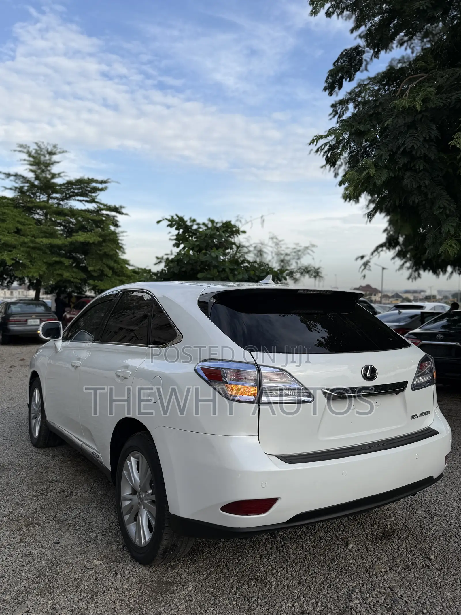 Lexus RX 450H FWD 2012 White