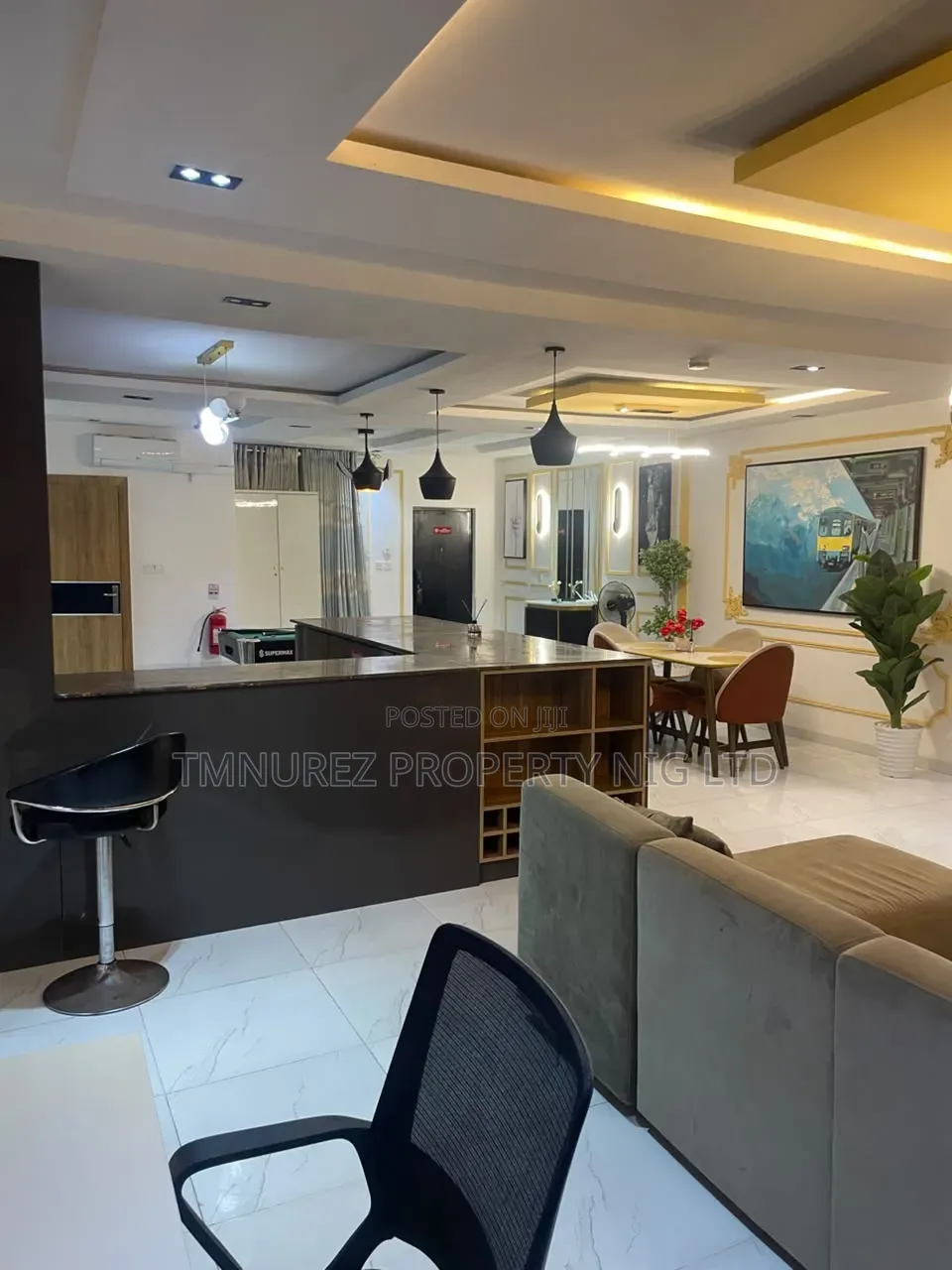 Furnished 2bdrm Apartment in Lekki Phase 1 for sale