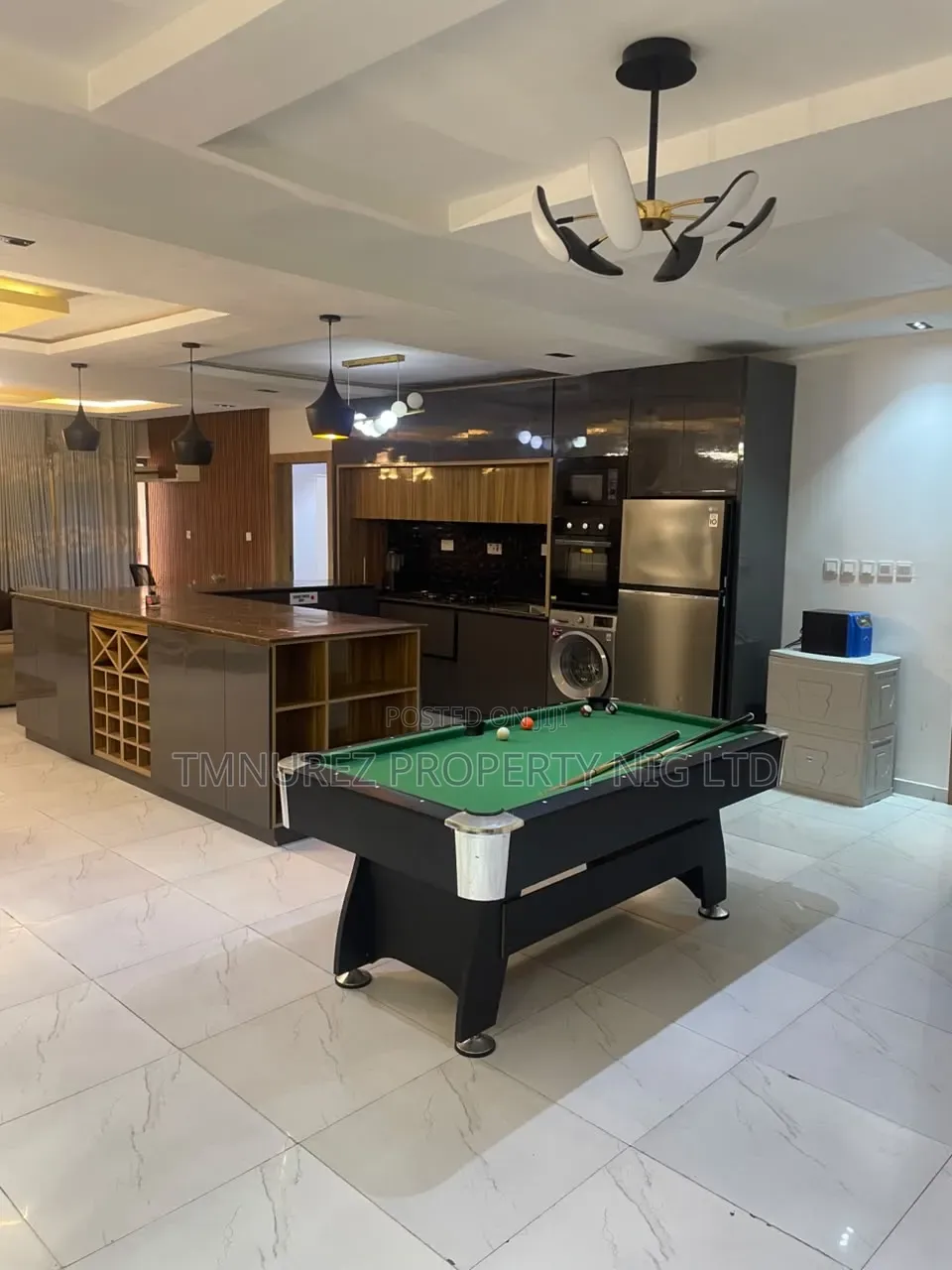 Furnished 2bdrm Apartment in Lekki Phase 1 for sale