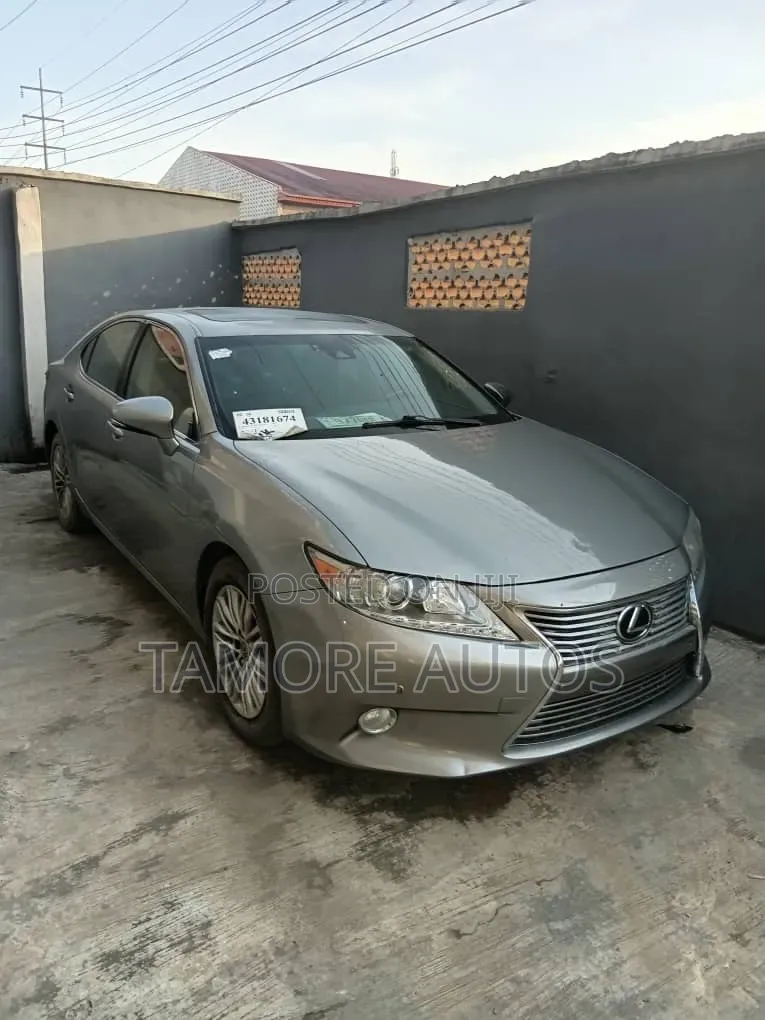 Lexus ES 350 FWD 2015 Gray