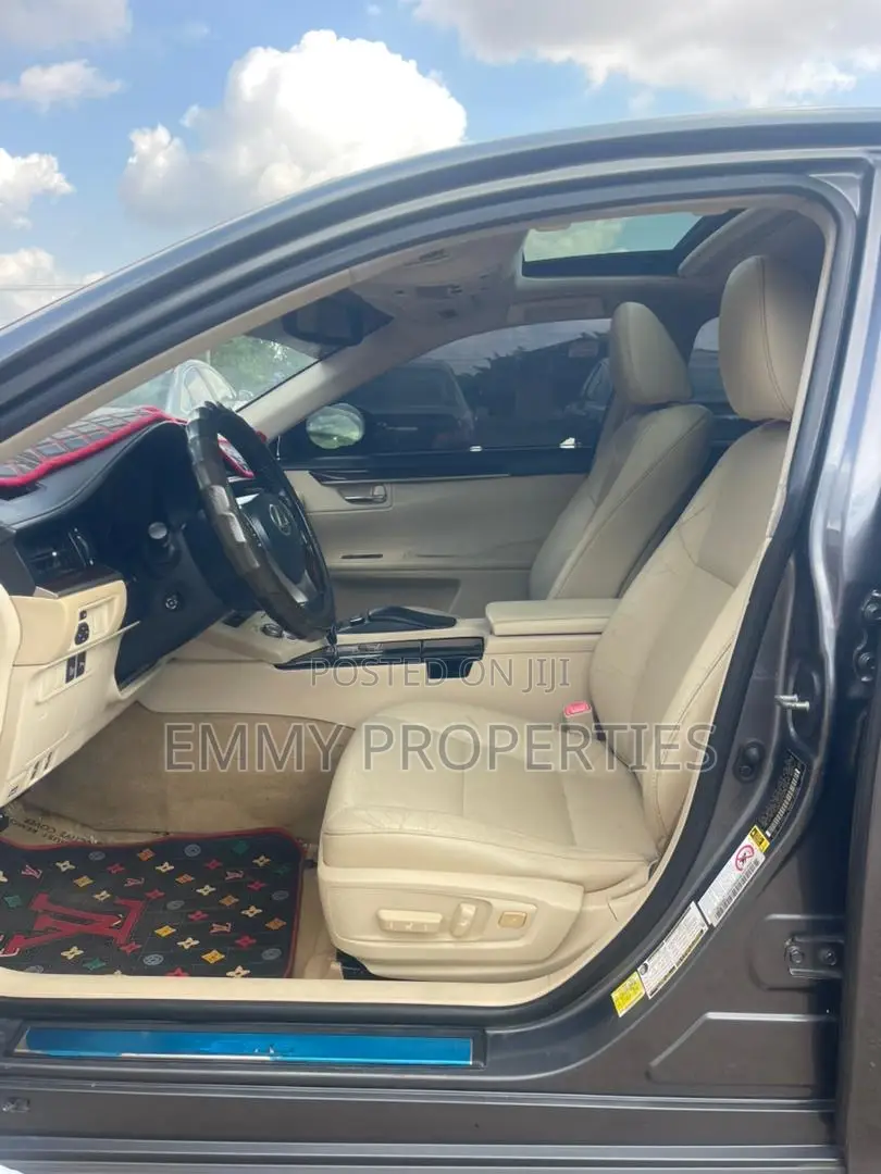 Lexus ES 2015 Gray