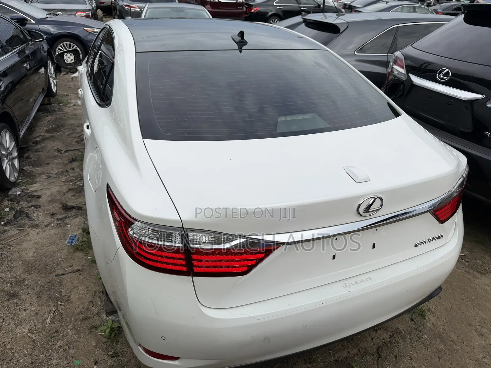 Lexus ES 350 FWD 2014 White