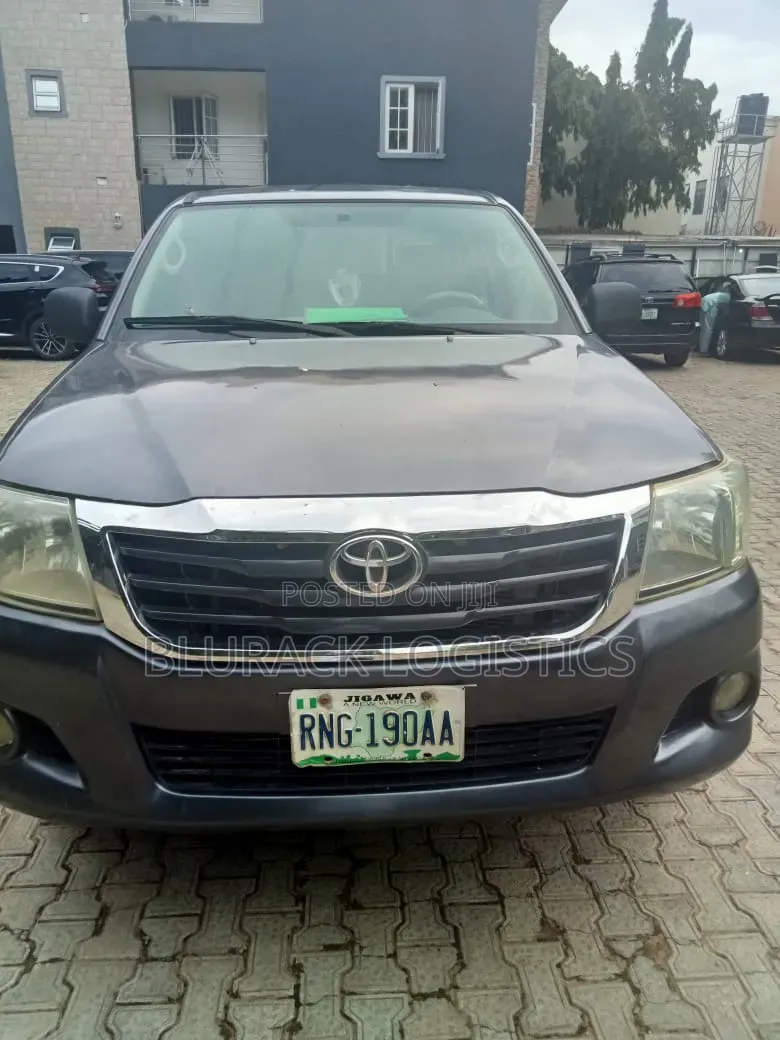 Toyota Hilux 2.7 VVT-i 4X4 SRX 2012 Gray