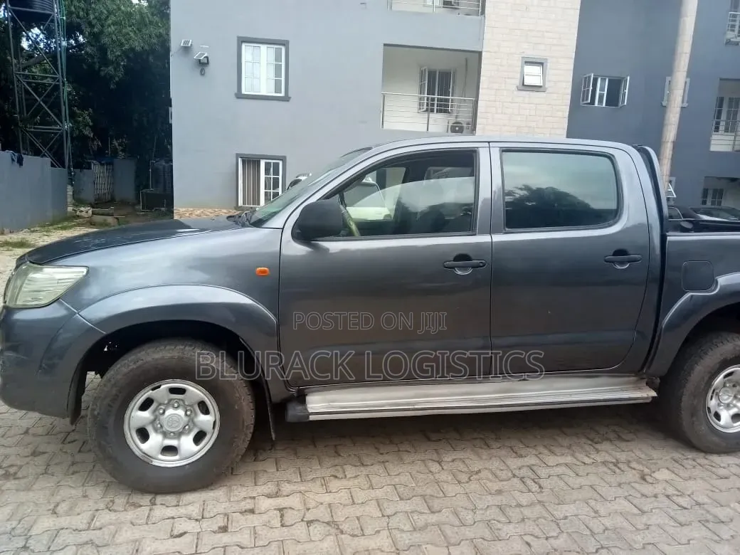 Toyota Hilux 2.7 VVT-i 4X4 SRX 2012 Gray