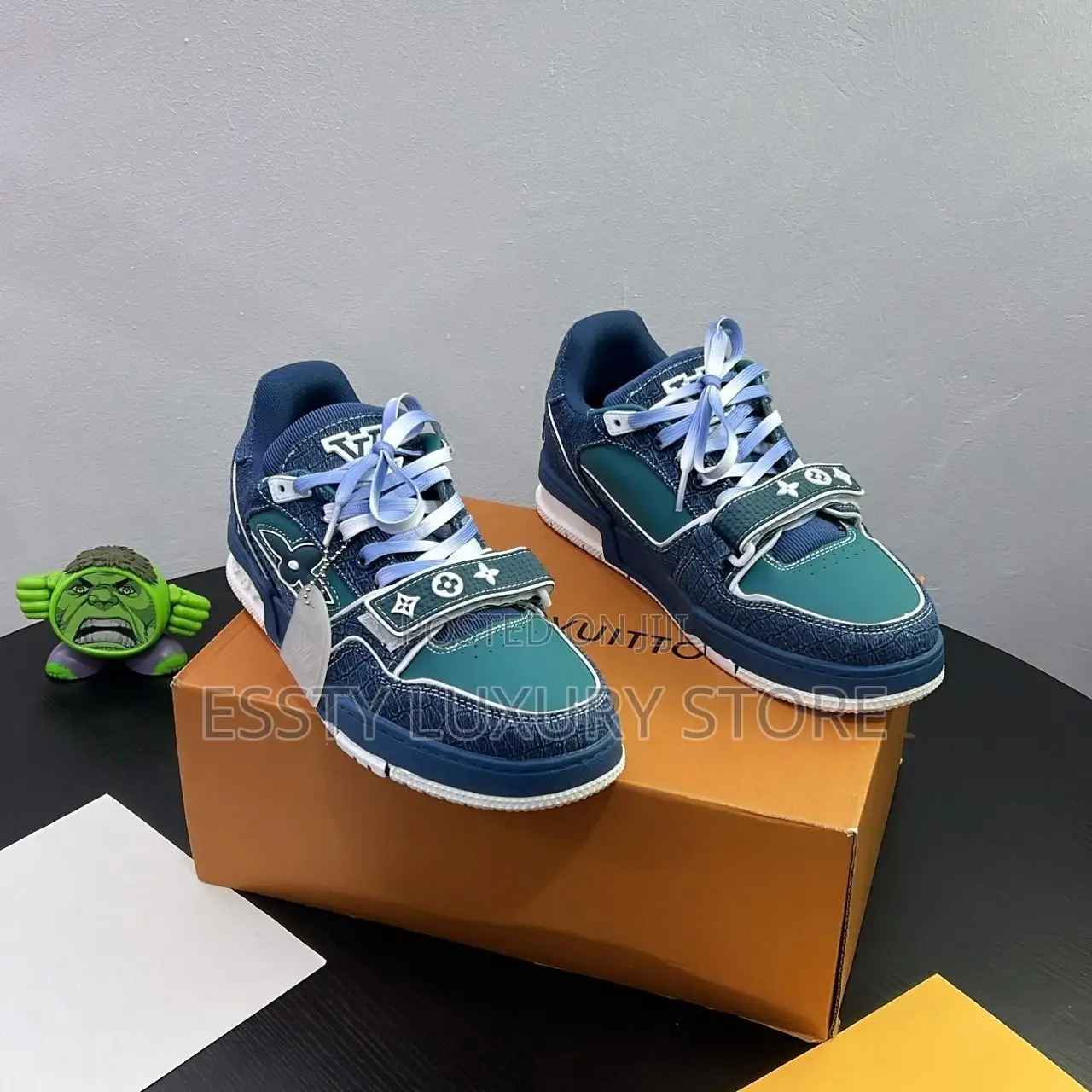 High Quality Luxury Louis Vuitton Trainers Sneakers