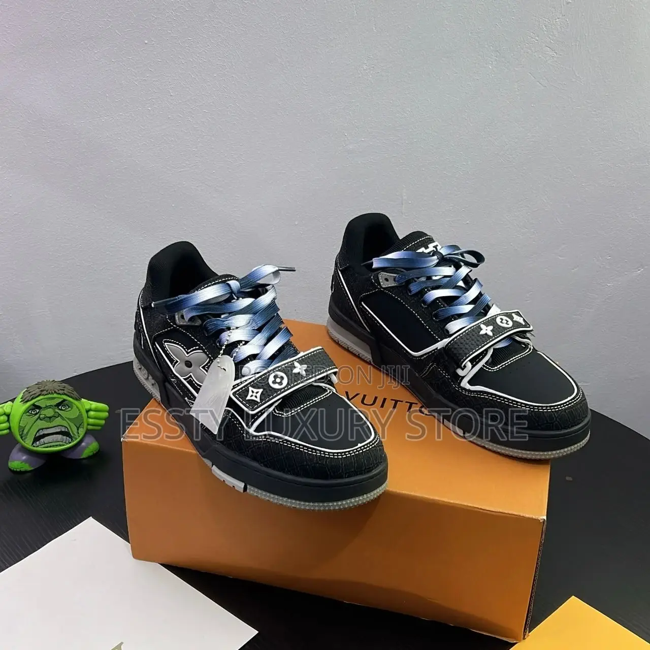 High Quality Luxury Louis Vuitton Trainers Sneakers