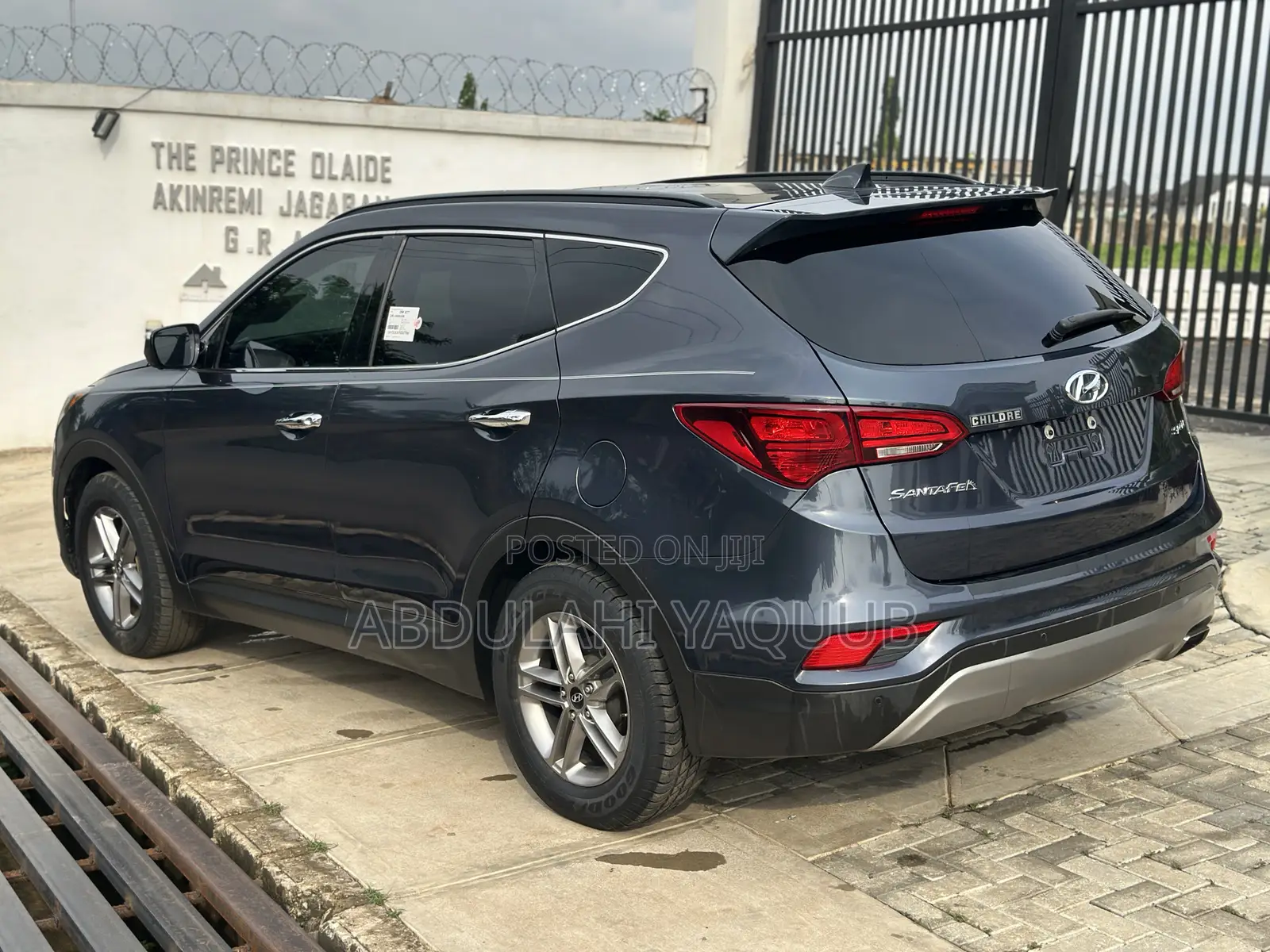 Hyundai Santa Fe SE Ultimate AWD 2017 Gray