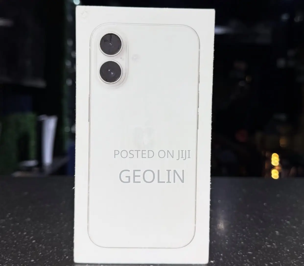 New Apple iPhone 16 128 GB White