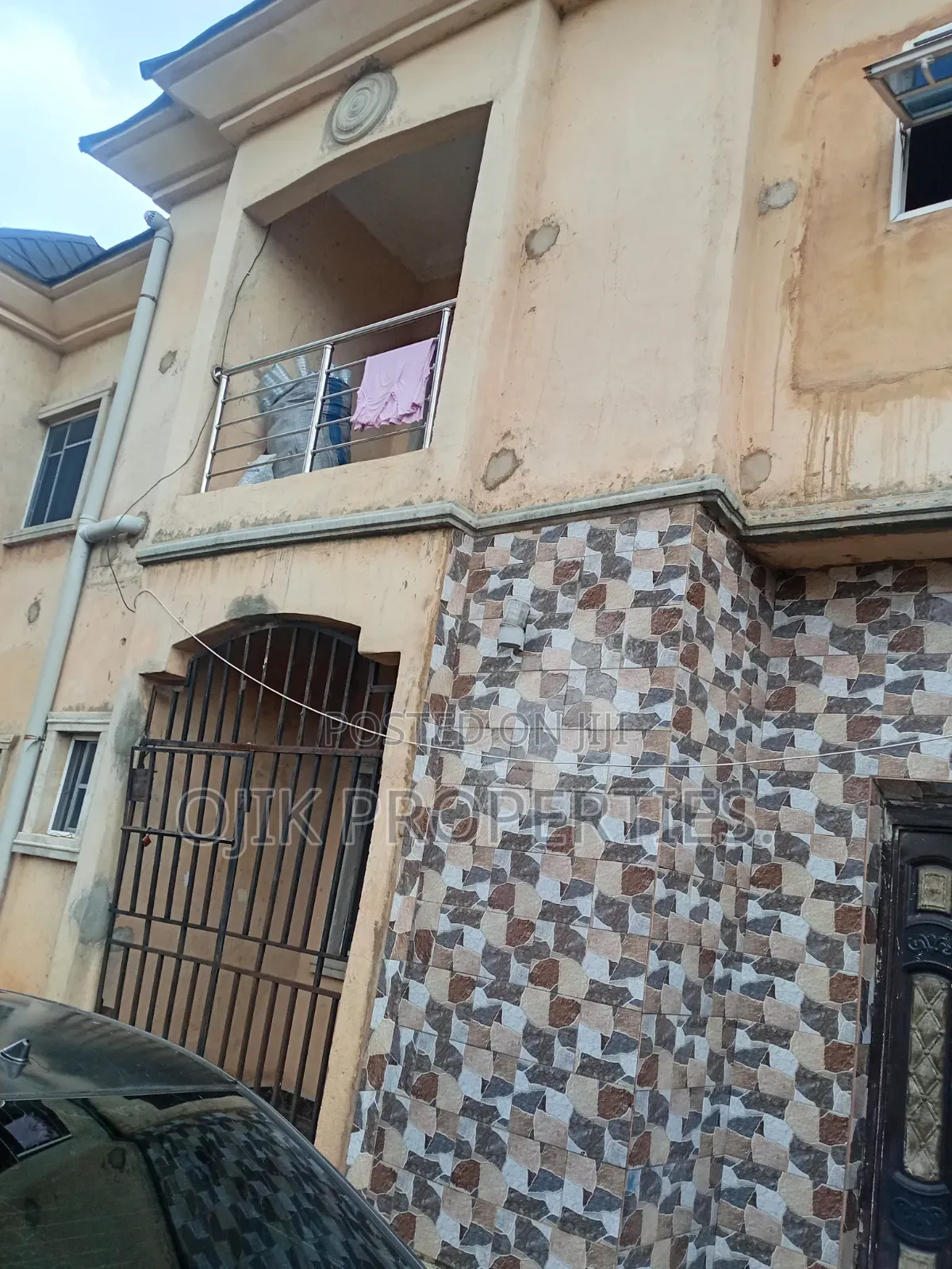 13bdrm Block of Flats in Ojik Properties., Owerri for sale