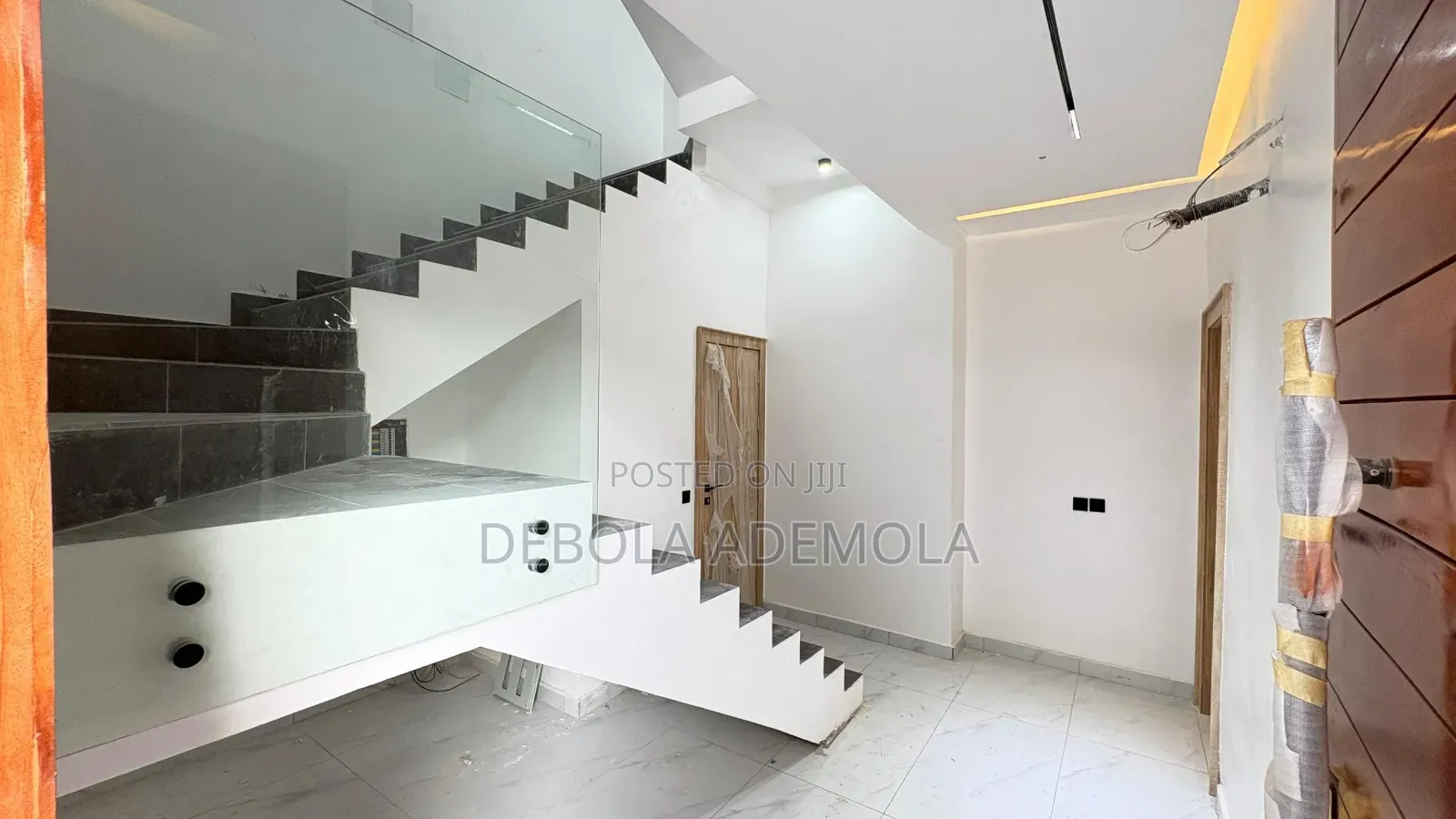 4bdrm Duplex in Whitesand Avenue, Lekki Phase 1 for sale