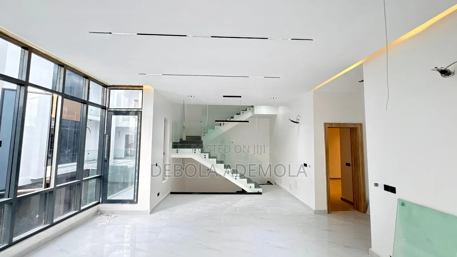 4bdrm Duplex in Whitesand Avenue, Lekki Phase 1 for sale