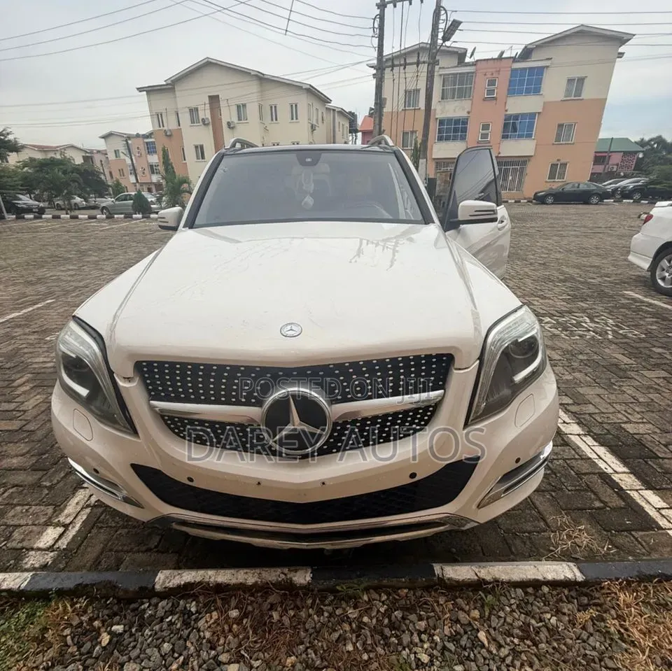 Mercedes-Benz GLK-Class 350 4MATIC 2014 White