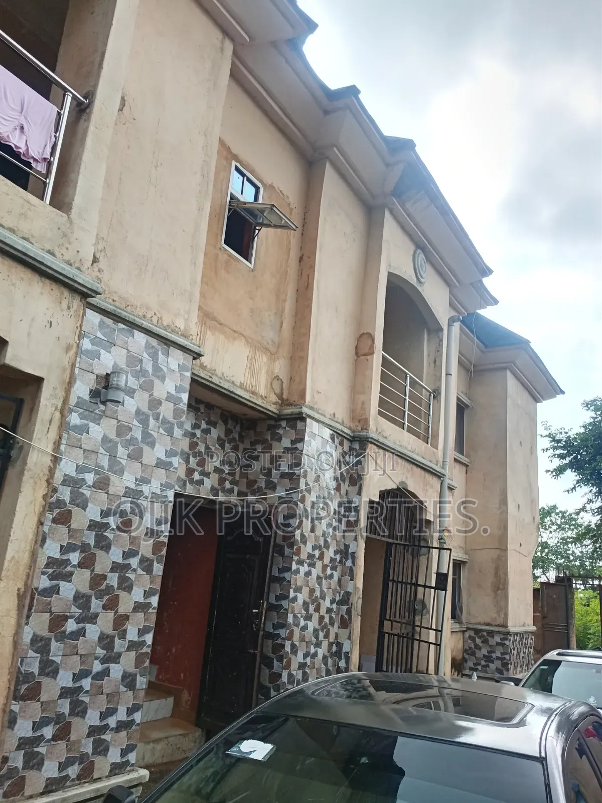 13bdrm Block of Flats in Ojik Properties., Owerri for sale