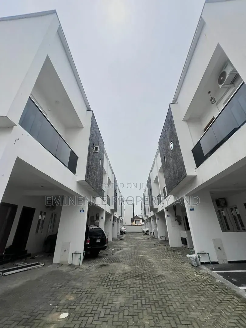 3bdrm Duplex in Abraham Adesanya for rent