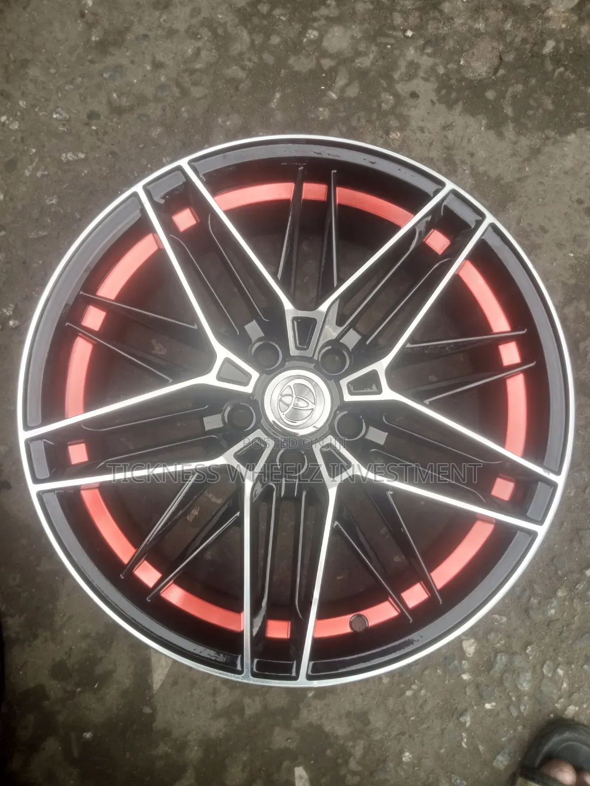Quality Standard Toyota Corolla Alloyed Wheel 16
