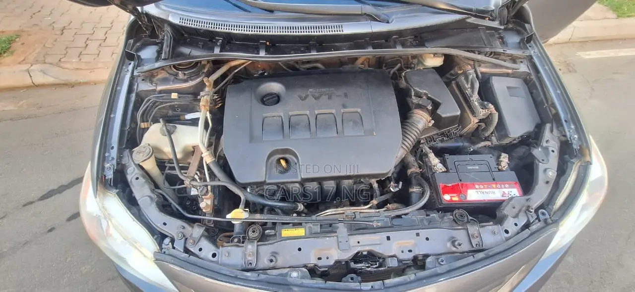 Toyota Corolla 2011 Gray