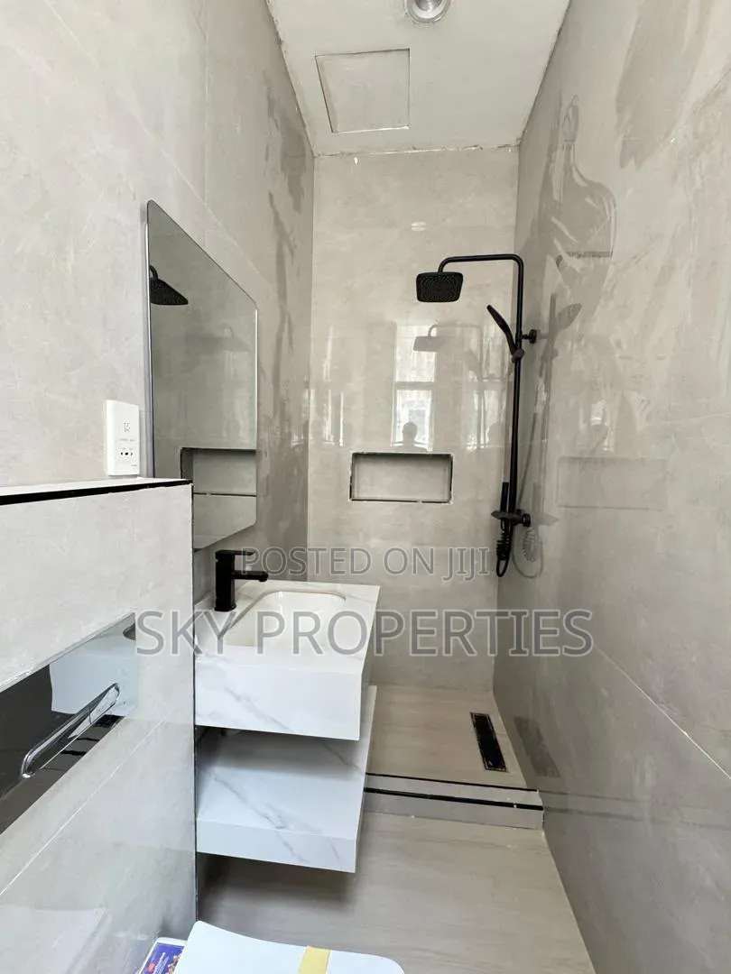 3bdrm Apartment in Christ Avenue, Lekki Phase 1 for rent