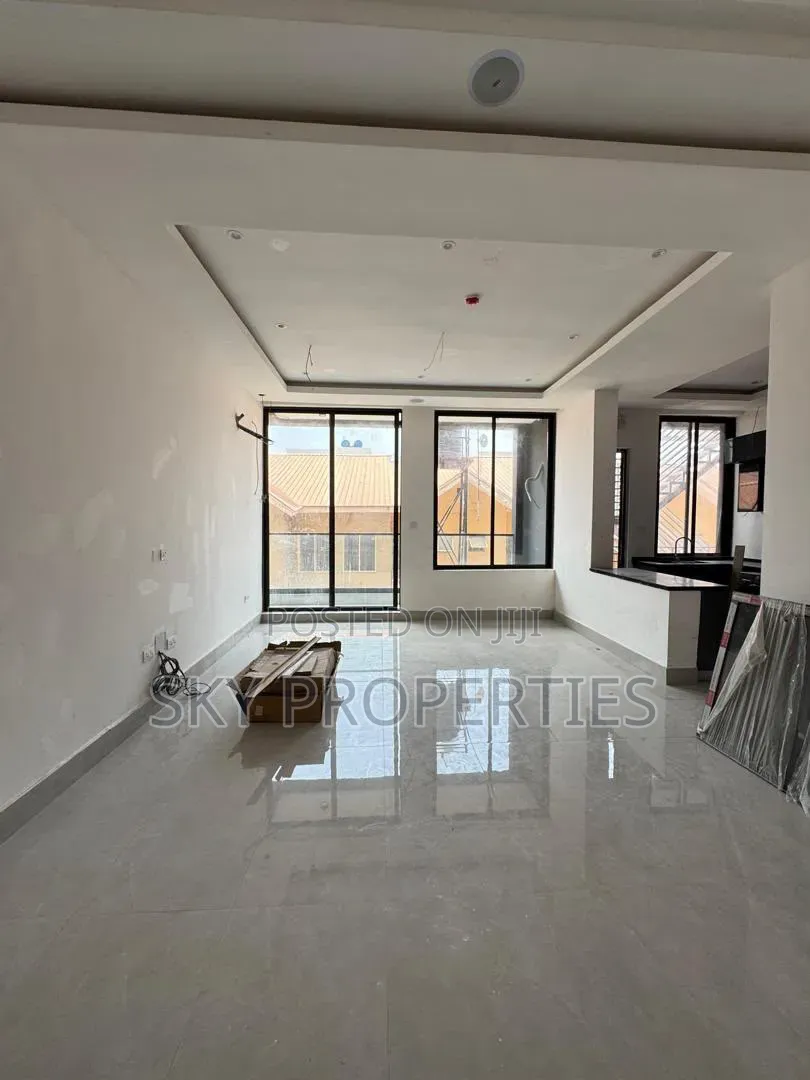 3bdrm Apartment in Christ Avenue, Lekki Phase 1 for rent