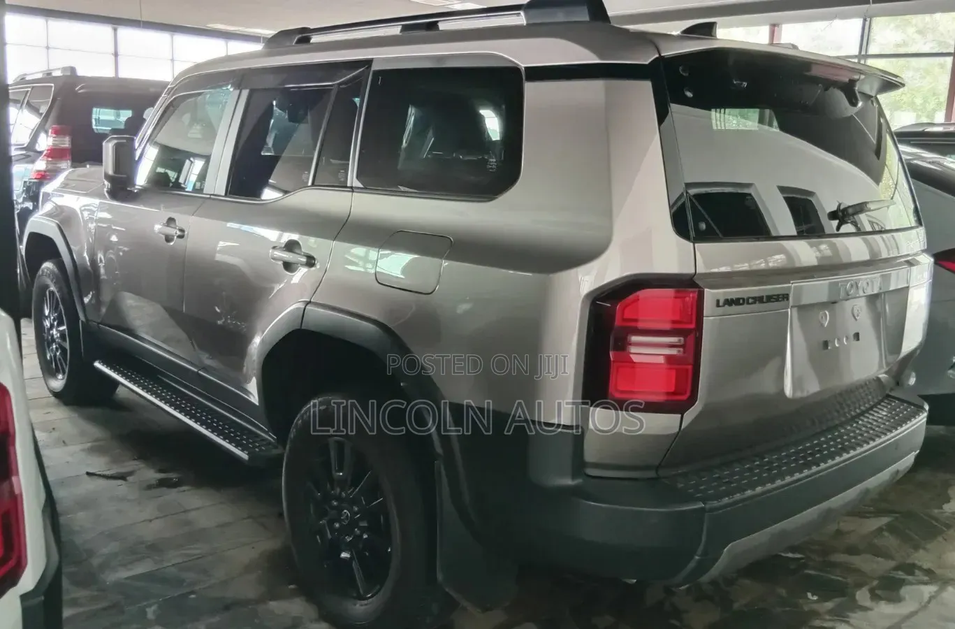 Toyota Land Cruiser Prado 2.7 2025 Gold