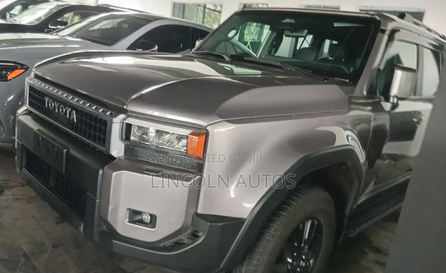 Toyota Land Cruiser Prado 2.7 2025 Gold