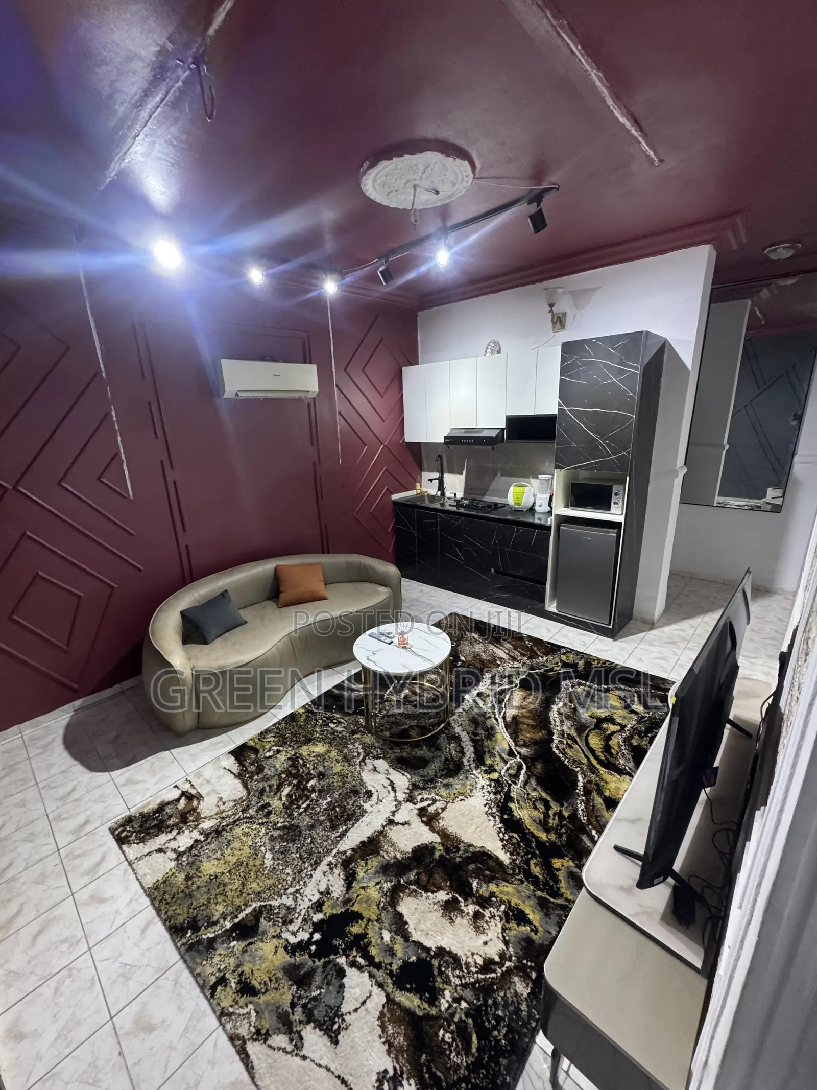 Phoenix Royale 1-bedroom | 24/7 Power