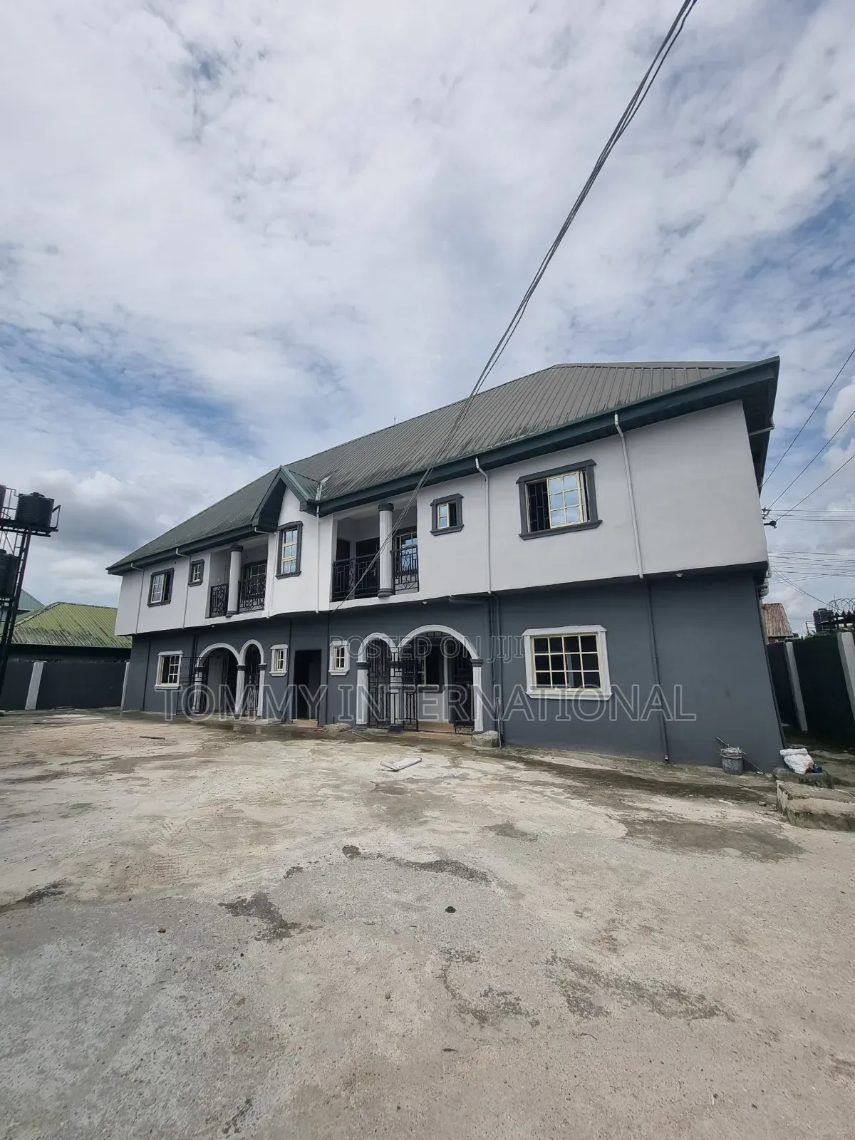 2bdrm Block of Flats in Omachi Estate, Port-Harcourt for rent